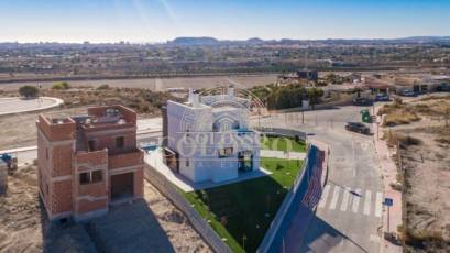 Resale - Chalet -
Mutxamel - Bonalba-Cotoveta