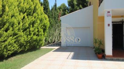 Resale - Chalet -
Orihuela Costa - Punta Prima
