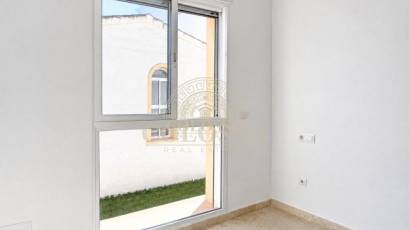 Alquiler - Villa -
Guardamar del Segura - Urbanizaciones