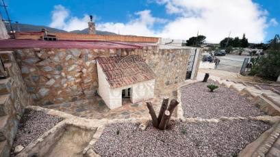 Resale - Villa -
Agost