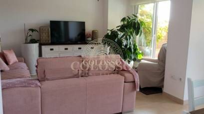 Resale - Semiatico -
Villajoyosa - Cala Villajoyosa