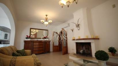 Resale - Villa -
Calpe - Empedrola