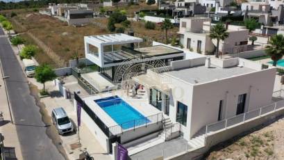 Resale - Villa -
Polop - Urbanizaciones