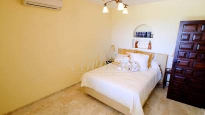 Resale - Villa -
Benissa - Fustera