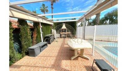 Alquiler - Villa -
Guardamar del Segura