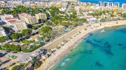 Resale - Chalet -
Orihuela Costa - Punta Prima