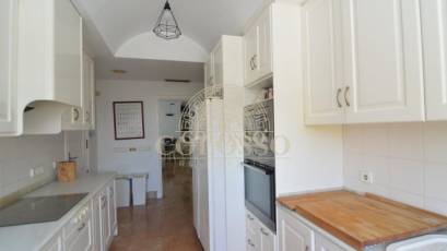 Resale - Villa -
Torrevieja - Centro
