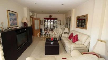 Revente - Villa -
Pinoso