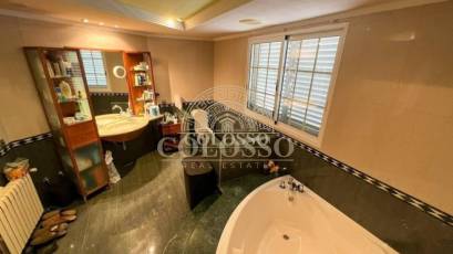 Reventa - Chalet -
Manises - Calle mayor-Masia de la Cova