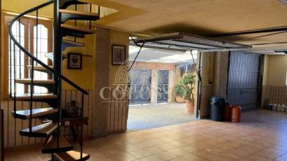 Resale - Chalet -
Godelleta - El bosque