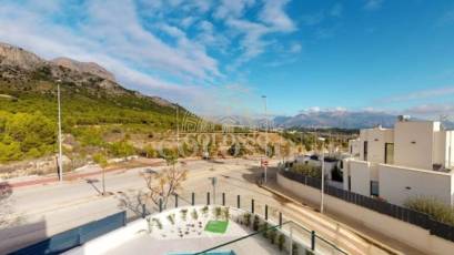 Resale - Chalet -
Polop - Alberca
