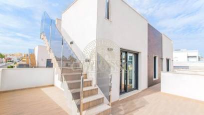 Resale - Villa de Lujo -
Torrevieja - Torreblanca