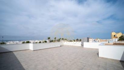 Resale - Villa de Lujo -
Torrevieja - Aguas nuevas 1