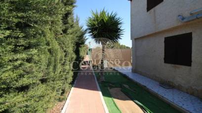Resale - Chalet -
Orihuela Costa - Campoamor