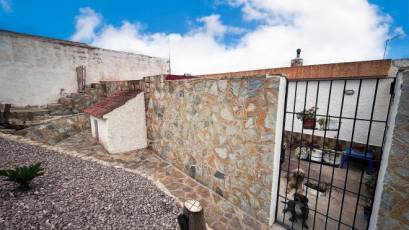Resale - Villa -
Agost