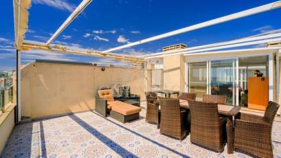 Resale - Penthouse -
Torrevieja - Playa del Cura