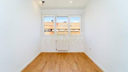 Reventa - Piso -
Madrid - Fuentelarreina