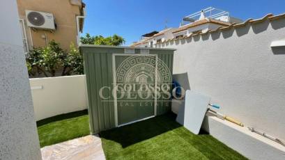 Resale - Casa -
Orihuela Costa - Los Altos
