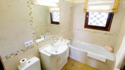 Resale - Villa -
Benissa - Fustera