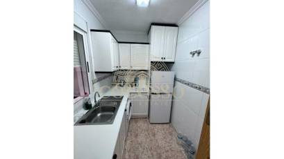 Resale - Apartamento -
Torrevieja - Acequion