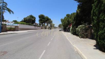 Resale - Chalet -
Orihuela Costa - Punta Prima