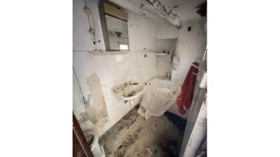 Resale - Casa -
Sella - PUEBLO