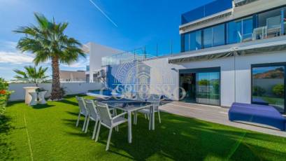 Resale - Villa -
Finestrat - Balcón de finestrat