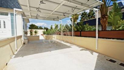 Resale - Villa de Lujo -
Polop - Urbanizaciones