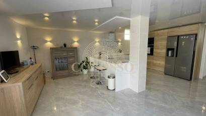 Resale - Casa -
Orihuela Costa - Los Altos