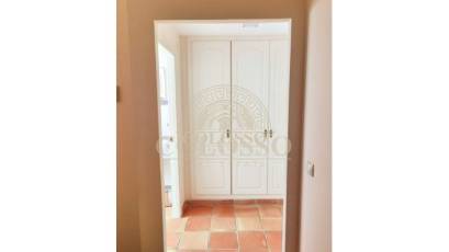 Resale - Piso -
Benidorm - Avenida Beniarda
