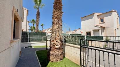 Alquiler - Villa -
Guardamar del Segura - Urbanizaciones