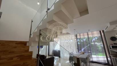 Resale - Chalet -
Villajoyosa - 1a linea