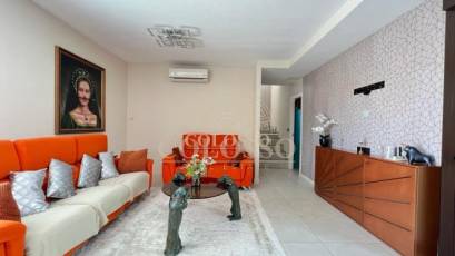 Resale - Villa de Lujo -
Orihuela Costa - Montezenia