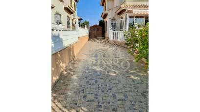 Alquiler - Adosado -
Cabo Roig