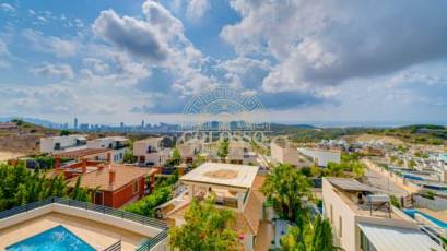 Resale - Villa de Lujo -
Finestrat - Camporrosso village