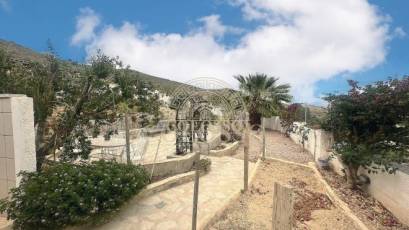Resale - Villa -
Agost