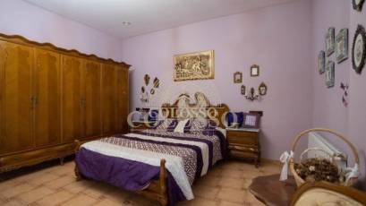 Resale - Inmueble singular -
San Miguel de Salinas - CENTRO
