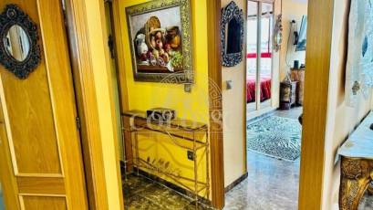Resale - Piso -
Benidorm - Poniente