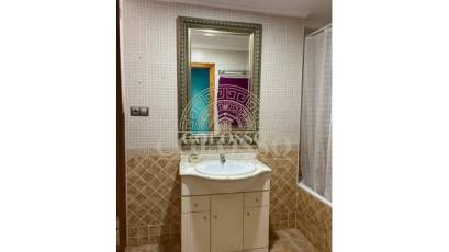 Resale - Chalet -
Godelleta - El bosque