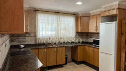 Resale - Chalet -
Godelleta - El bosque