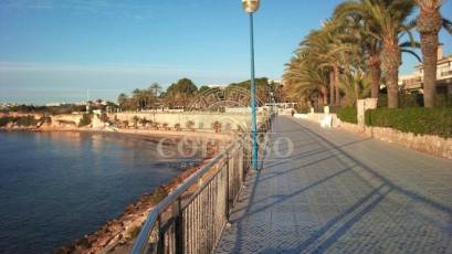 Resale - Chalet -
Orihuela Costa - Punta Prima