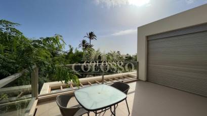 Resale - Chalet -
Villajoyosa - 1a linea