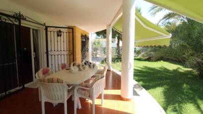 Resale - Chalet -
Orihuela Costa - Punta Prima