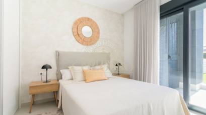 Obra nueva - Ático -
Torrevieja