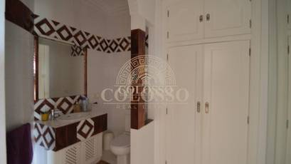 Resale - Villa -
Torrevieja - Centro