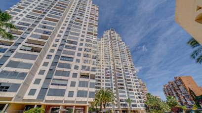 Resale - Apartamento -
Benidorm - Levante