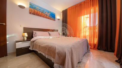 Resale - Apartamento -
Torrevieja - Punta prima