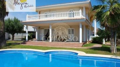 Resale - Chalet -
L'Eliana - MONTEALEGRE