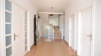 Resale - Villa -
Torrevieja - Centro