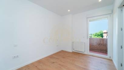 Reventa - Piso -
Madrid - Fuentelarreina